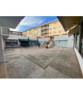 Locales comerciales grandes